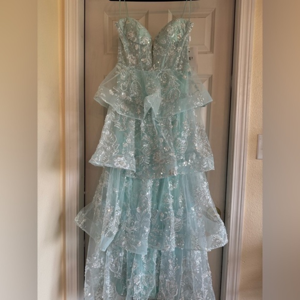 NWT - Mac Duggal Mint Tiered Gown - Size 6